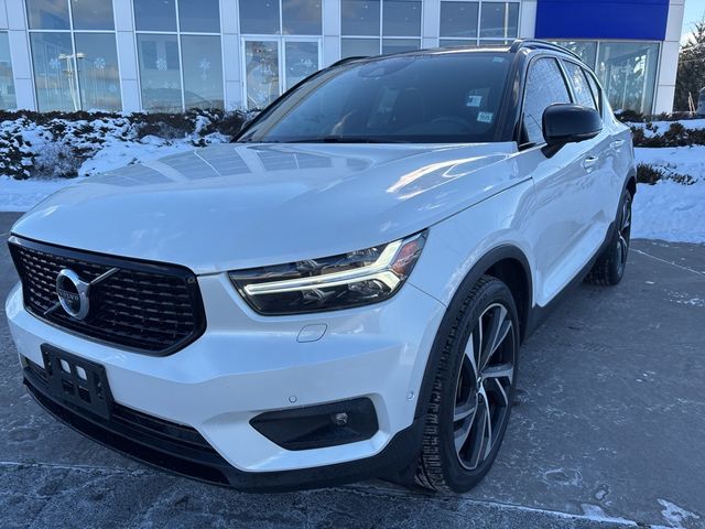 2021 Volvo XC40 R-Design