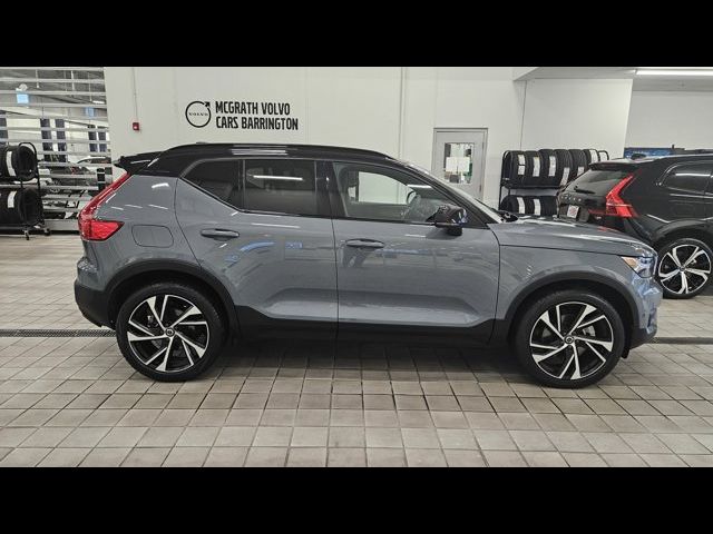 2021 Volvo XC40 R-Design