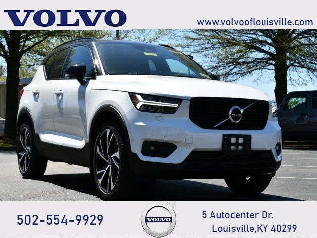 2021 Volvo XC40 R-Design