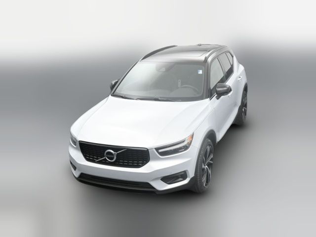 2021 Volvo XC40 R-Design