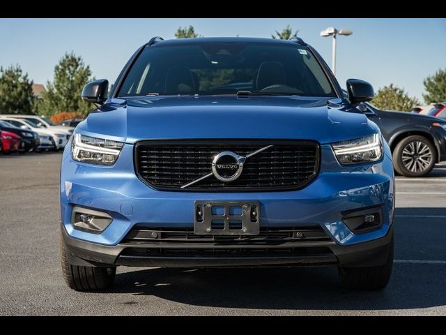 2021 Volvo XC40 R-Design