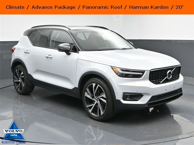 2021 Volvo XC40 R-Design