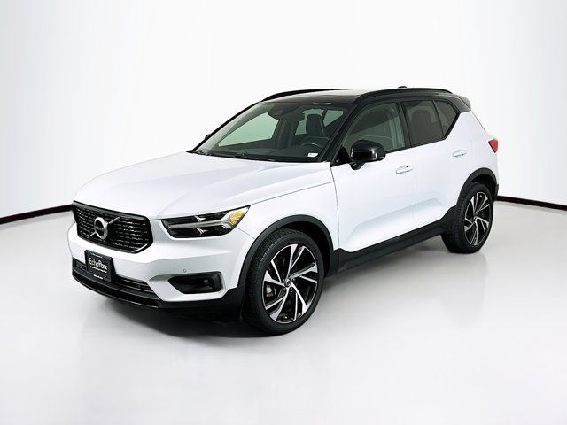 2021 Volvo XC40 R-Design