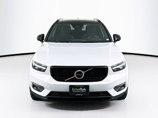 2021 Volvo XC40 R-Design