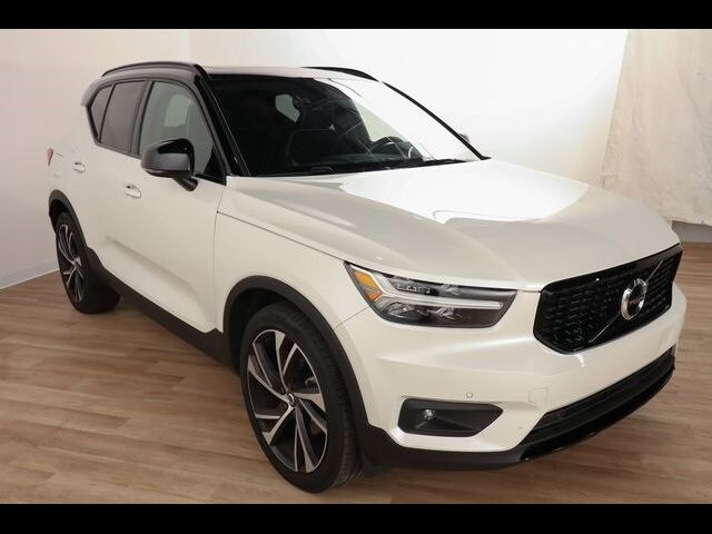 2021 Volvo XC40 R-Design