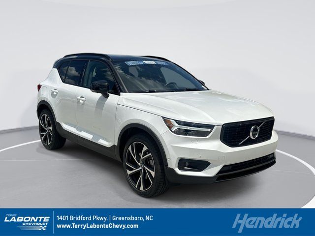 2021 Volvo XC40 R-Design