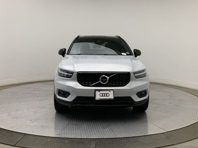 2021 Volvo XC40 R-Design