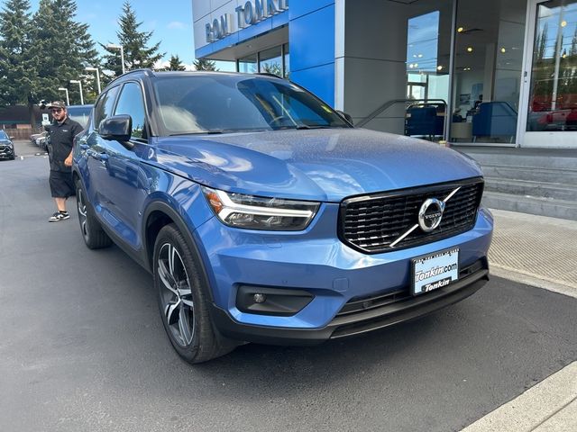 2021 Volvo XC40 R-Design