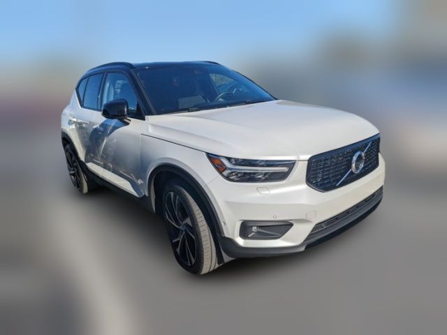 2021 Volvo XC40 R-Design