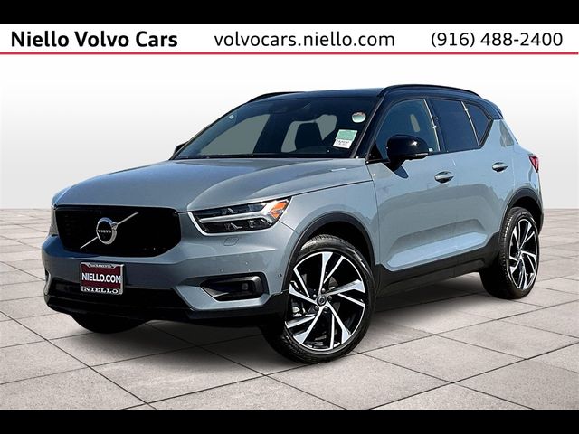 2021 Volvo XC40 R-Design