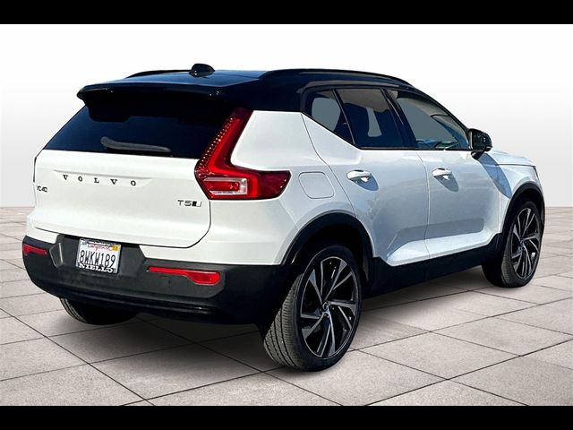 2021 Volvo XC40 R-Design