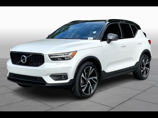 2021 Volvo XC40 R-Design