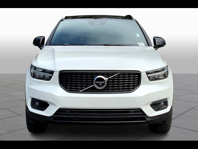 2021 Volvo XC40 R-Design