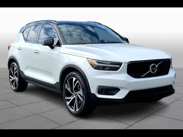 2021 Volvo XC40 R-Design