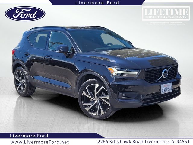 2021 Volvo XC40 R-Design