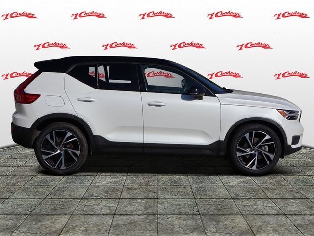 2021 Volvo XC40 R-Design