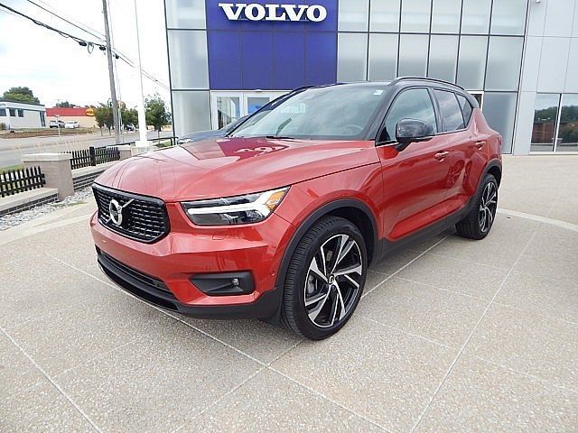 2021 Volvo XC40 R-Design