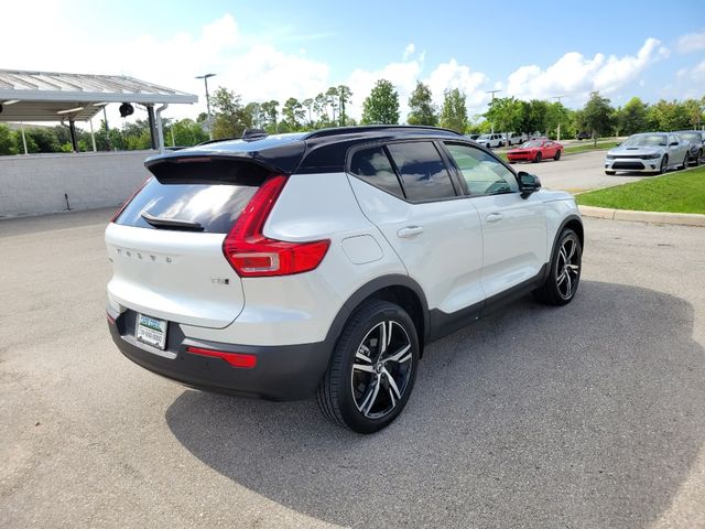 2021 Volvo XC40 R-Design