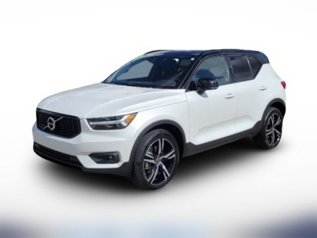 2021 Volvo XC40 R-Design