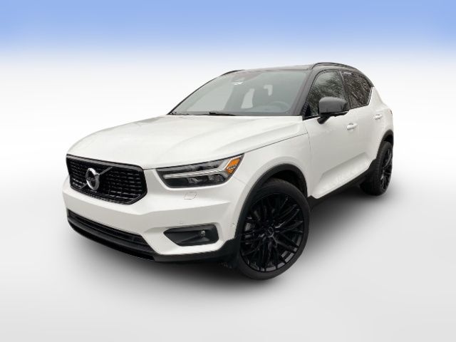 2021 Volvo XC40 R-Design