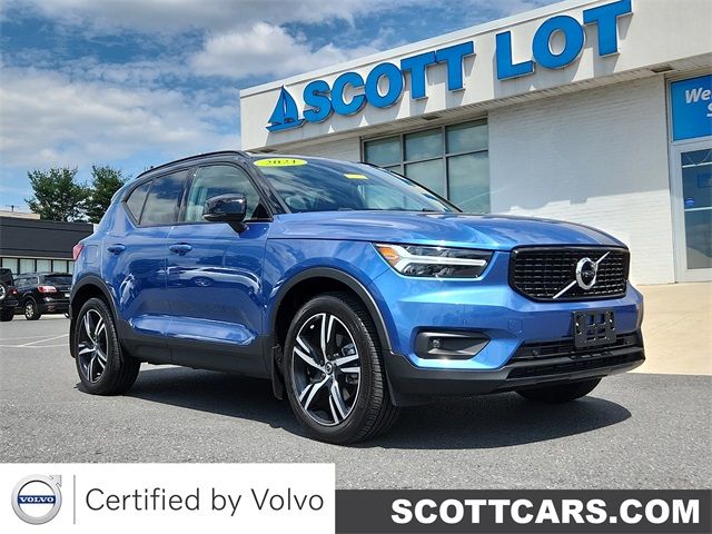 2021 Volvo XC40 R-Design