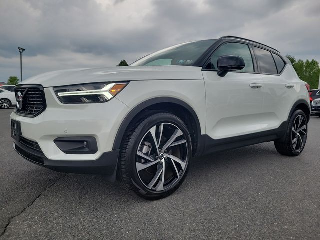 2021 Volvo XC40 R-Design