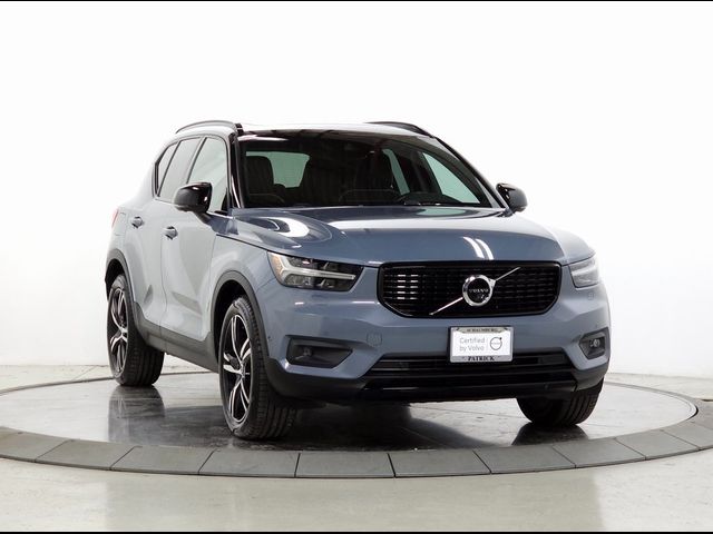 2021 Volvo XC40 R-Design