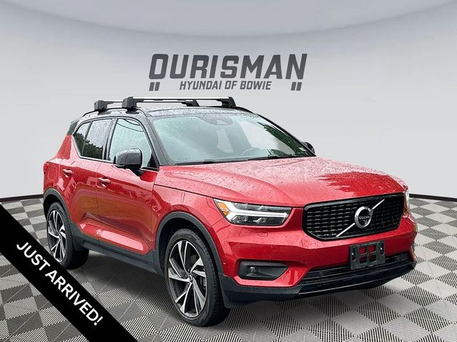 2021 Volvo XC40 R-Design