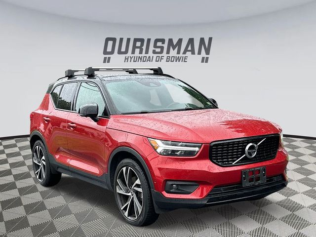 2021 Volvo XC40 R-Design