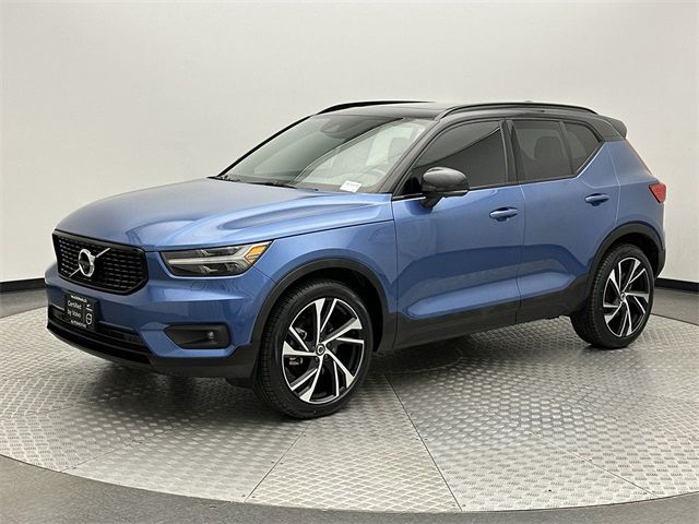 2021 Volvo XC40 R-Design