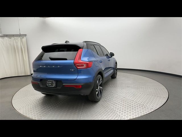 2021 Volvo XC40 R-Design