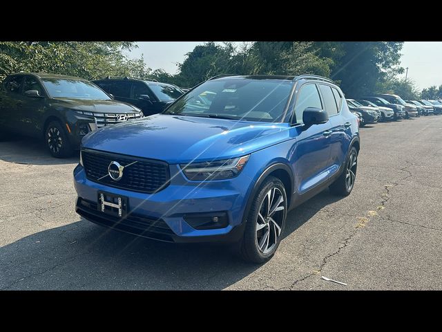 2021 Volvo XC40 R-Design