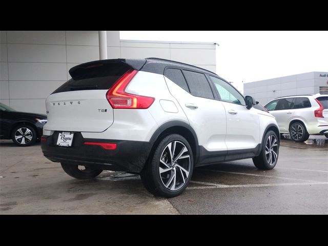 2021 Volvo XC40 R-Design