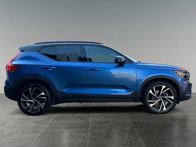 2021 Volvo XC40 R-Design