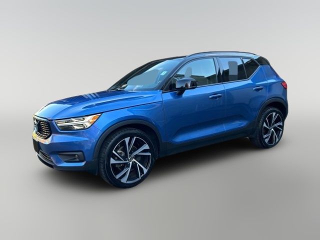 2021 Volvo XC40 R-Design