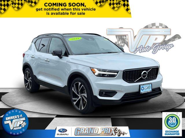 2021 Volvo XC40 R-Design