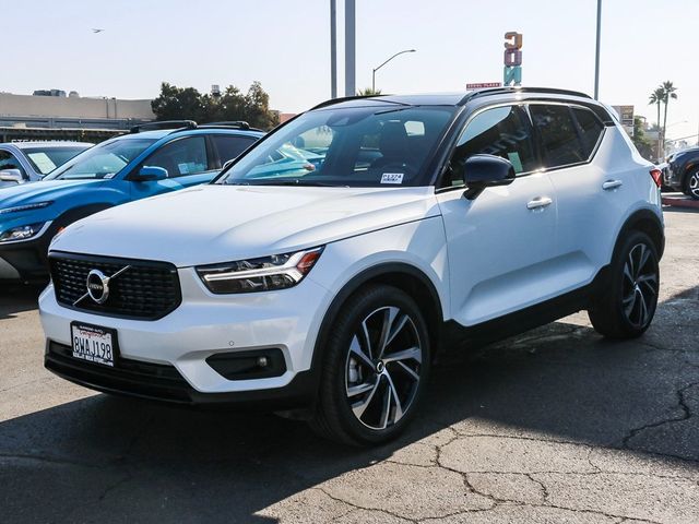 2021 Volvo XC40 R-Design