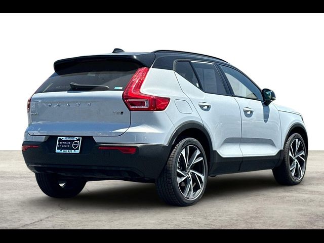 2021 Volvo XC40 R-Design