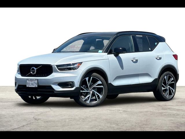 2021 Volvo XC40 R-Design