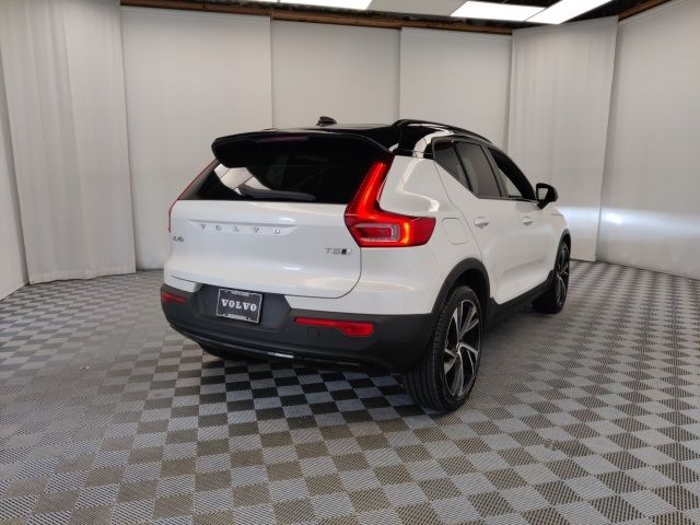 2021 Volvo XC40 R-Design