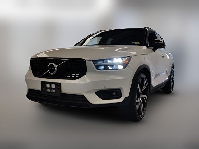 2021 Volvo XC40 R-Design