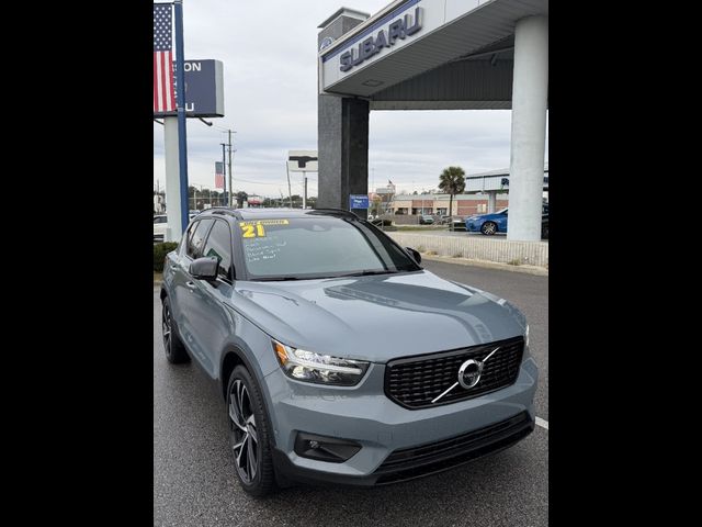 2021 Volvo XC40 R-Design