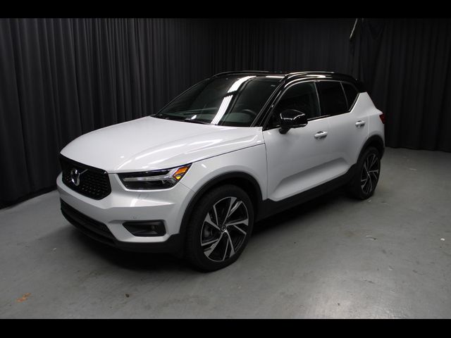 2021 Volvo XC40 R-Design