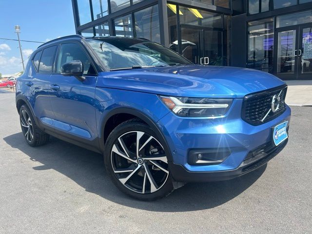 2021 Volvo XC40 R-Design