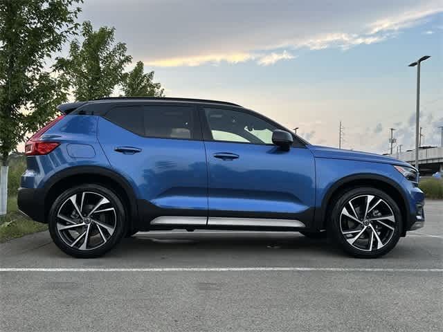 2021 Volvo XC40 R-Design