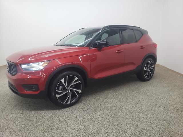 2021 Volvo XC40 R-Design