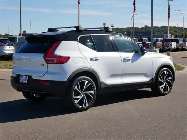 2021 Volvo XC40 R-Design