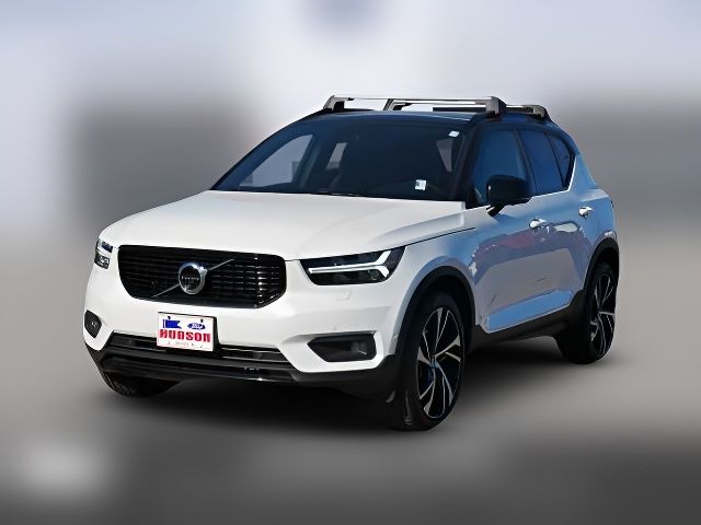 2021 Volvo XC40 R-Design