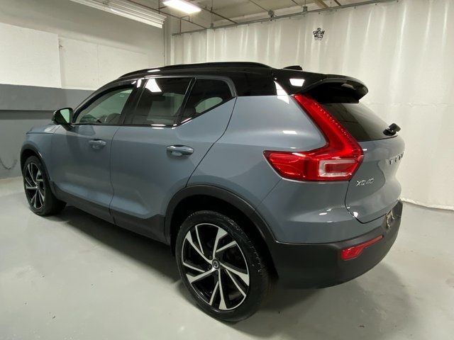 2021 Volvo XC40 R-Design