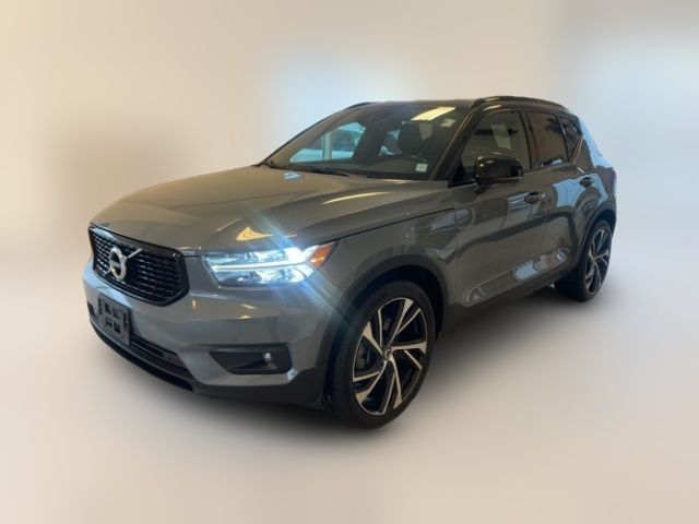 2021 Volvo XC40 R-Design